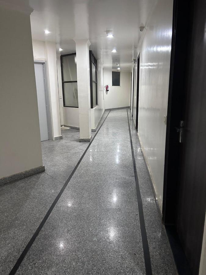 Hotel Square Plaza At Airport Új-Delhi Kültér fotó