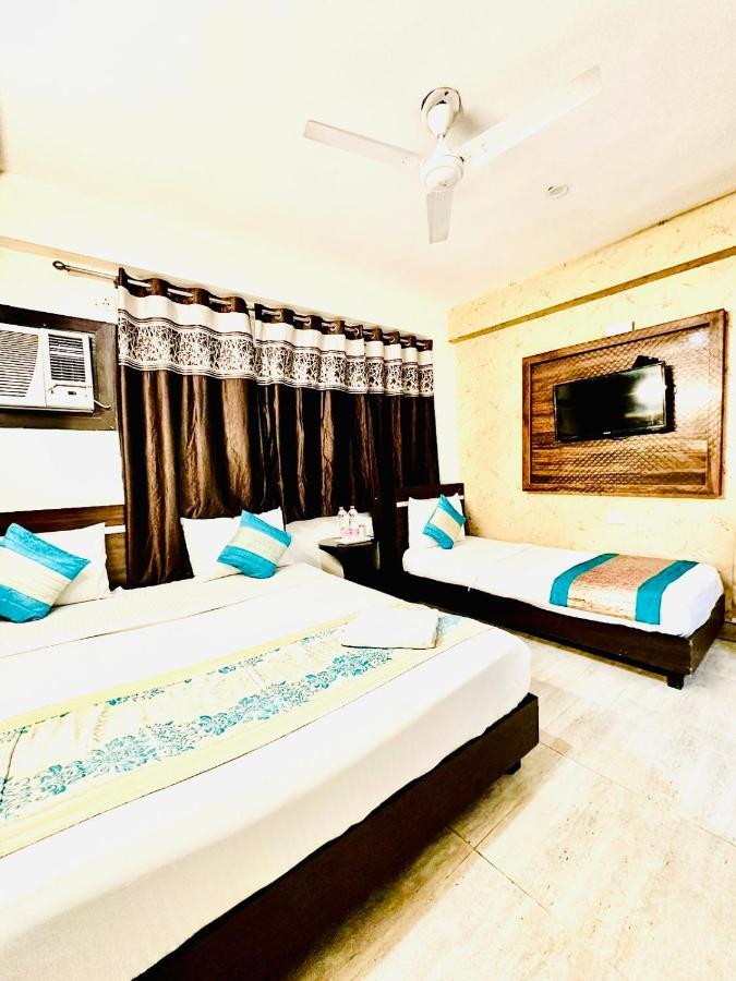 Hotel Square Plaza At Airport Új-Delhi Kültér fotó